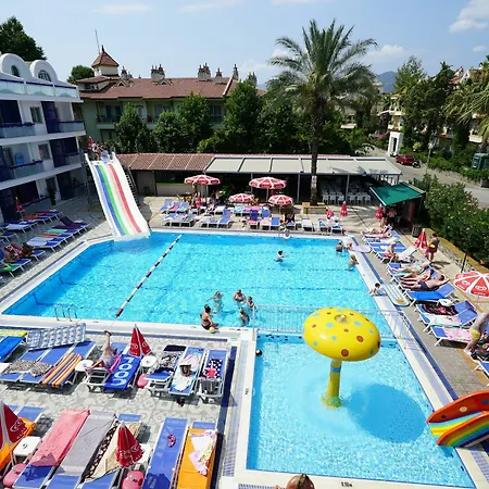 Exelsior Junior 3* マルマリス